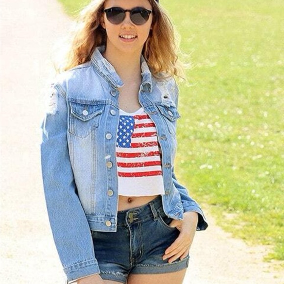 American Flag White Tank Top Crop Raw Hem Stripes Stars United States - Picture 12 of 16